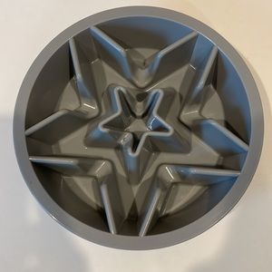 Leashboss Slow Feeder Dog Bowl